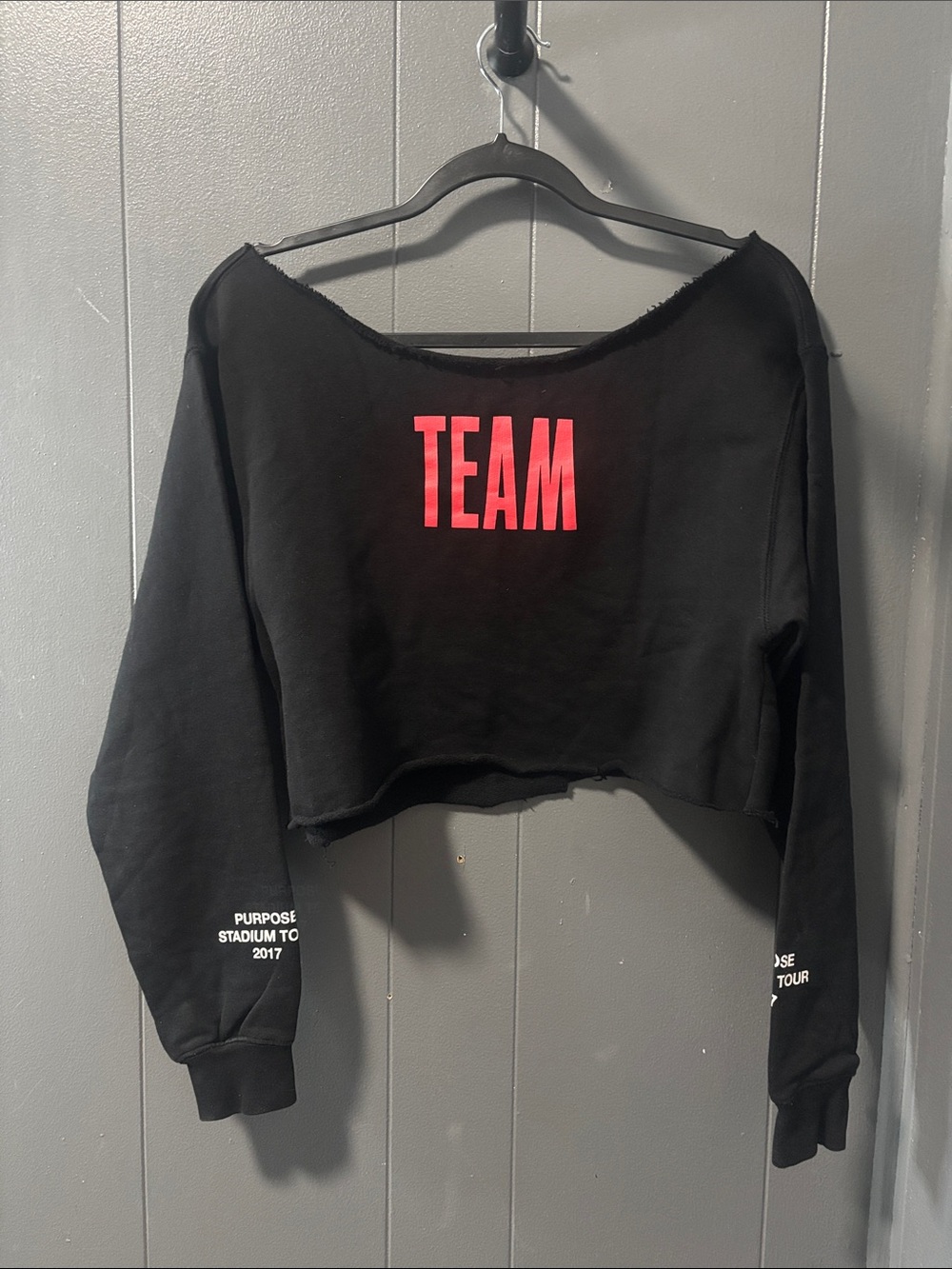 Justin Beiber stadium 2017 concert Black Cropped 'TEAM' Sweatshirt - Women's Top